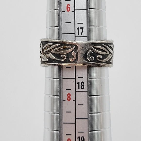 Sterling Silver Scroll Work Wide Band Ring Size 7 - Picture 9 of 10